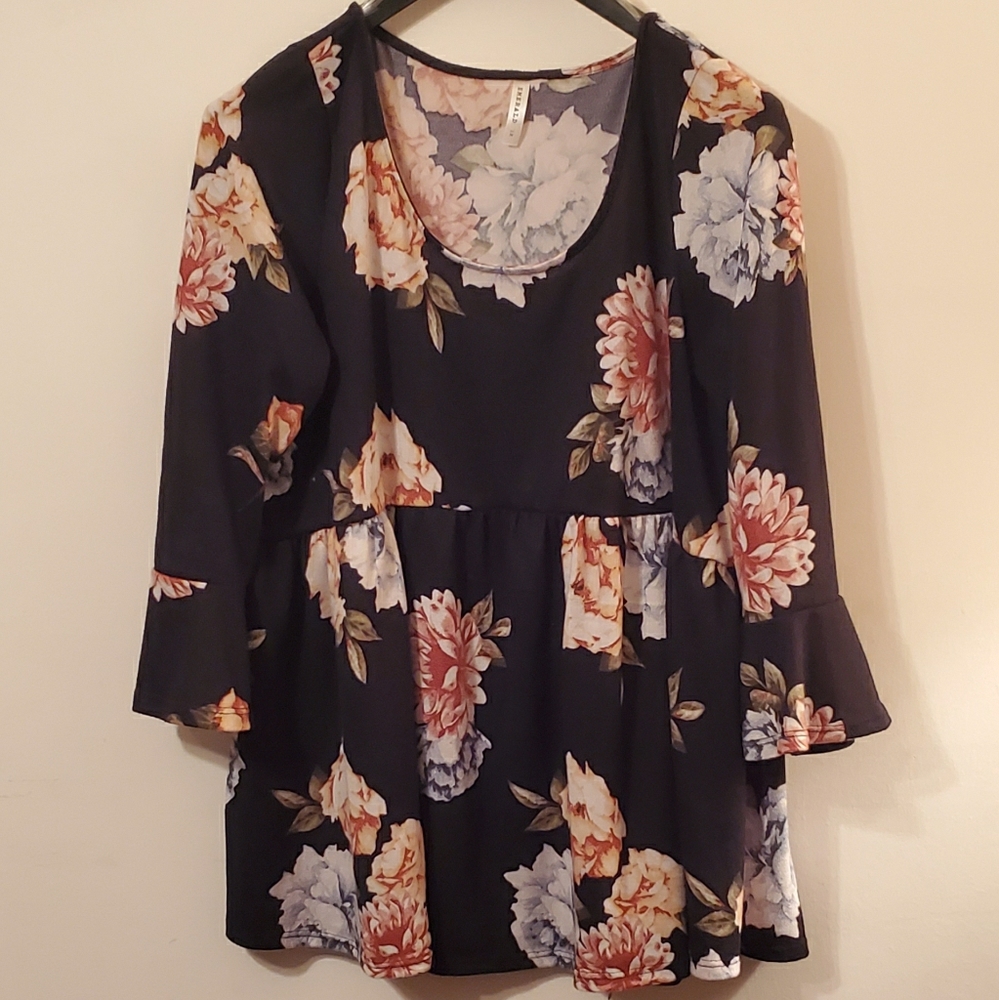 Floral top